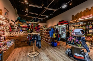 Pet shop SIMBA Liberec vybavení od JPL